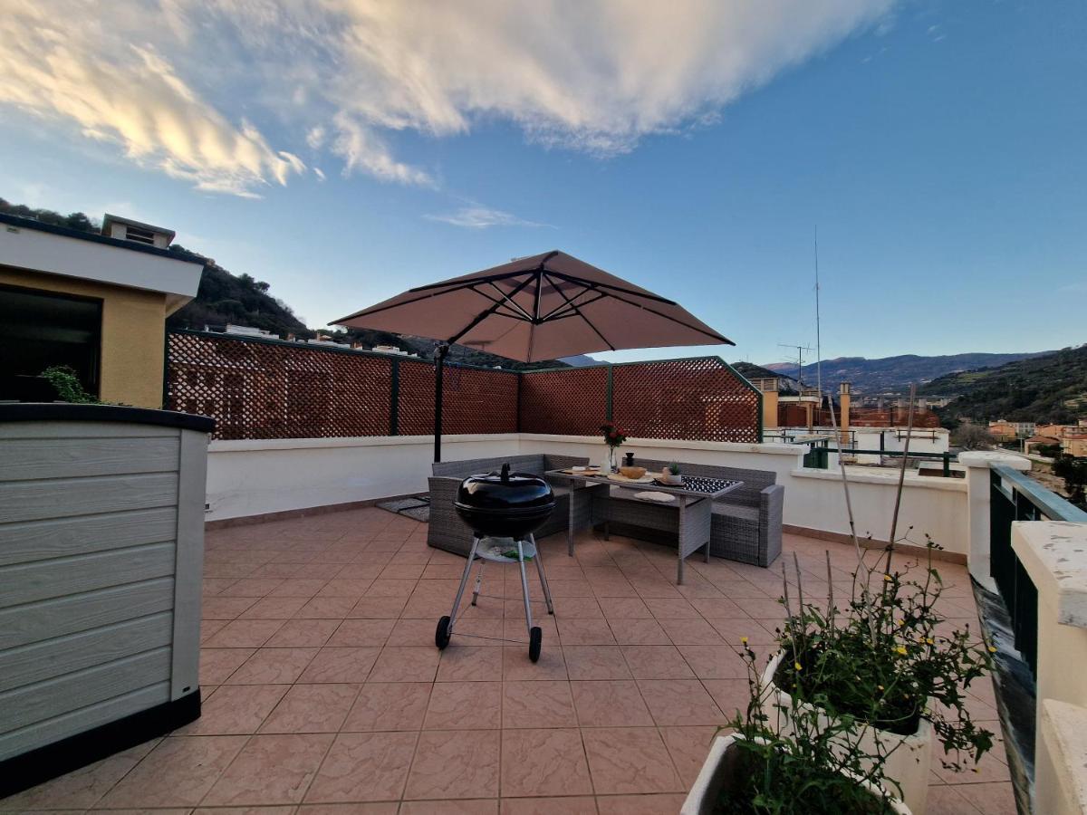 皮特拉利古650 Metri Dal Mare - Wifi - Terrazzo - Piscina - A/C公寓 外观 照片